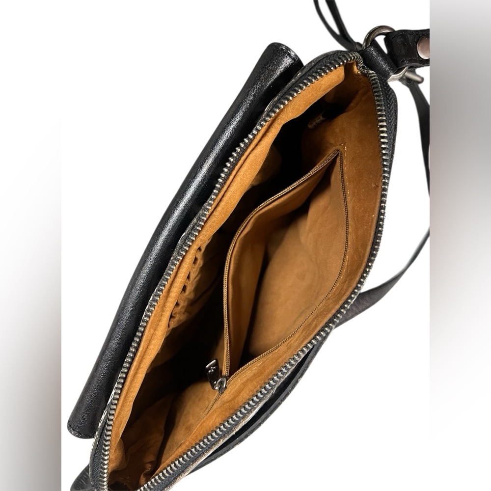 Patricia Nash Sunflower Avellino Crossbody - Picture 10 of 16